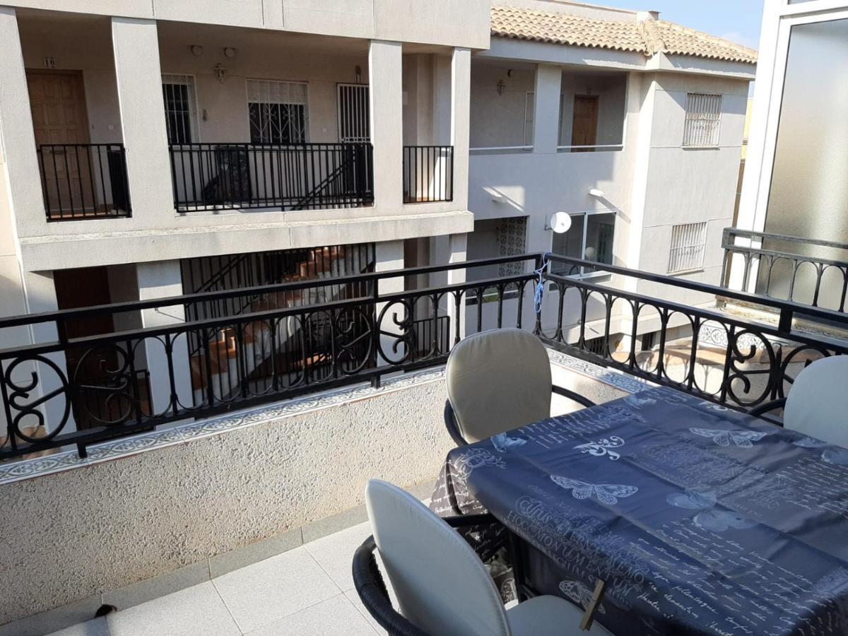 Residencia Alhambra Los Cisnes Torrevieja Luaran gambar